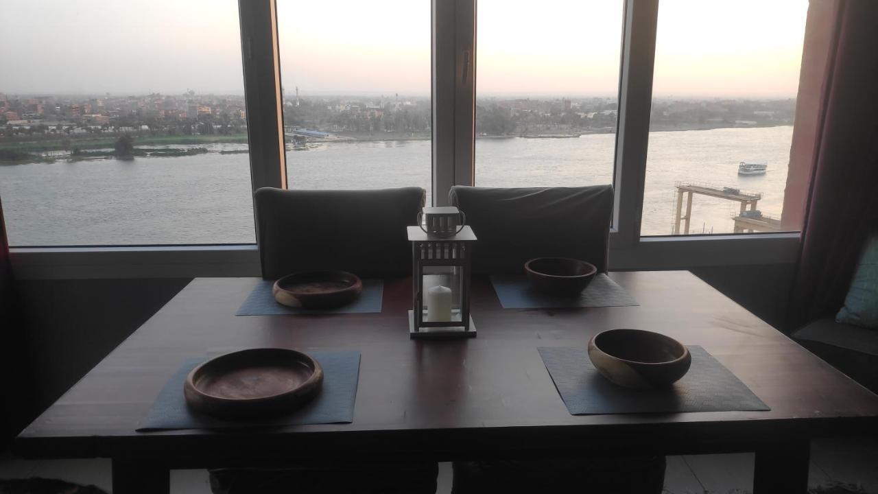 Nile Pyramidal View Apartment El El Cairo Exterior foto